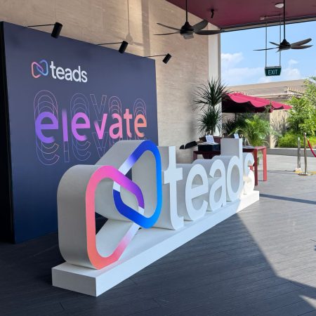 Self-Standing Photo Ops Display (1)